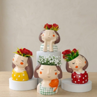 set of 4 girl model 1 planters